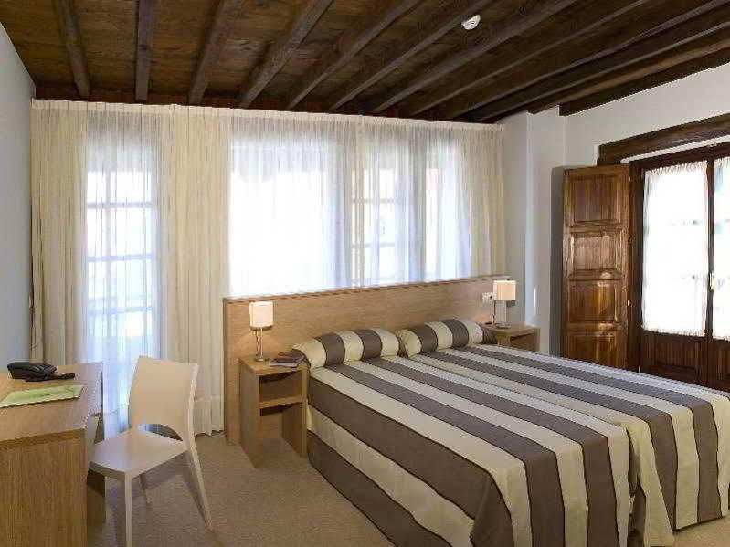 Posada La Robla La Cueva エクステリア 写真